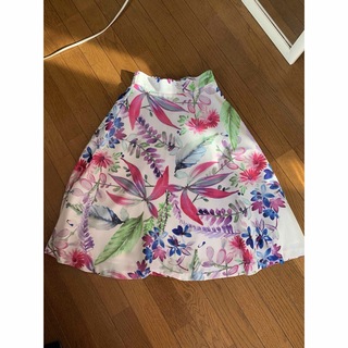 新品♡アンドクチュール　花柄スカート