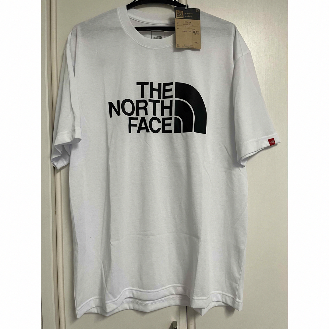 THE NORTH FACE(ザノースフェイス)の新品　タグ付き　THE NORTH FACE Tシャツ　XL ノースフェイス メンズのトップス(シャツ)の商品写真