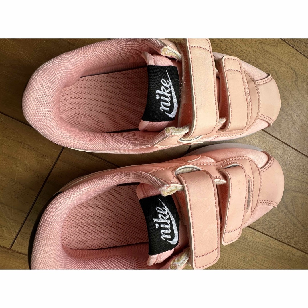NIKE(ナイキ)の新品♡Nike♡ピンク スニーカー 19cm  キッズ/ベビー/マタニティのキッズ靴/シューズ(15cm~)(スニーカー)の商品写真
