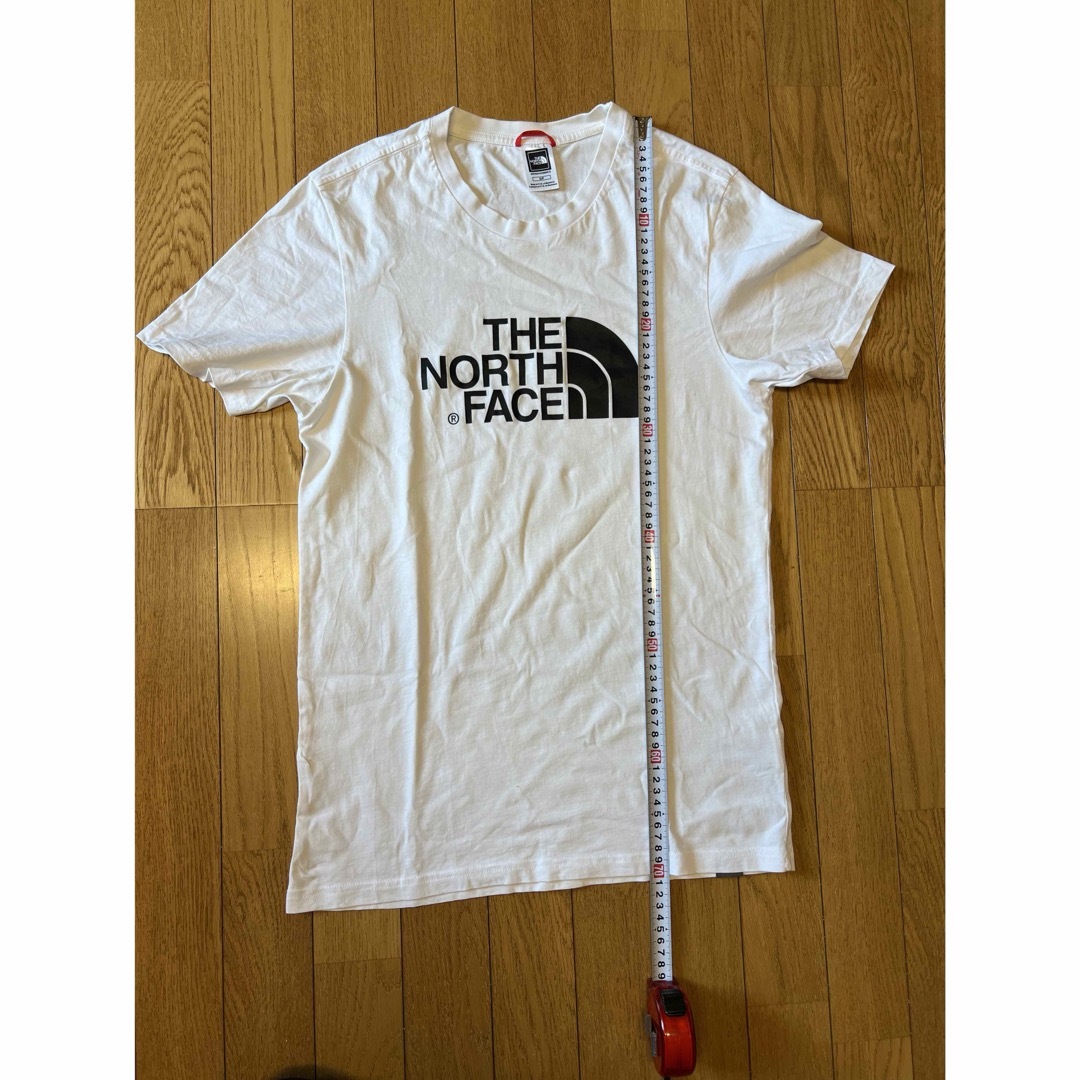 THE NORTH FACE(ザノースフェイス)のノースフェイスメンズtシャツ　ホワイト　 メンズのトップス(Tシャツ/カットソー(半袖/袖なし))の商品写真