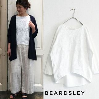 BEARDSLEY - BEARDSLEY ビアズリー フロント刺繍カットソー 白