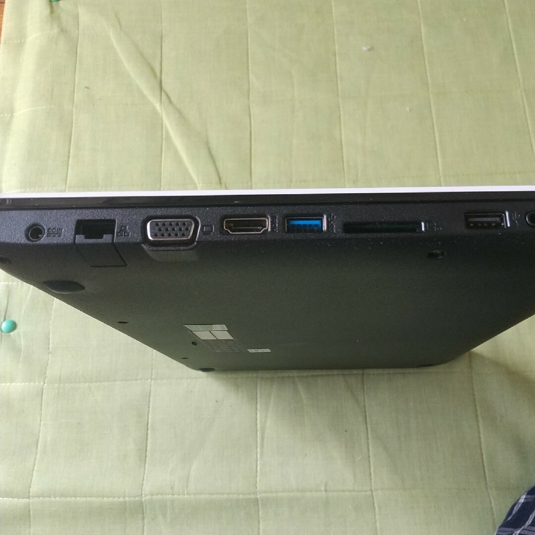 ASUS ノートパソコン X553MA-WHITE 箱あり ASUS ノートパソコン X553MA-WHITE 箱あり
