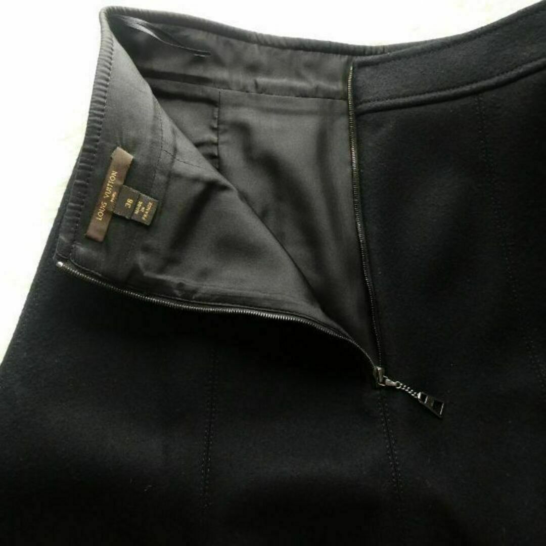 LOUIS VUITTON(ルイヴィトン)の良品 ルイヴィトン ウール タック 膝丈 スカート フレアスカート 黒 レディースのスカート(ひざ丈スカート)の商品写真
