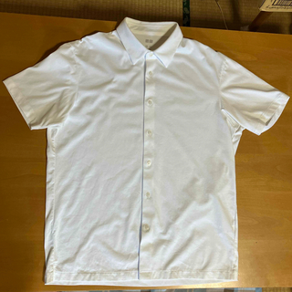 ユニクロ(UNIQLO)のユニクロ　エアリズム　フルオープンポロシャツ(ポロシャツ)