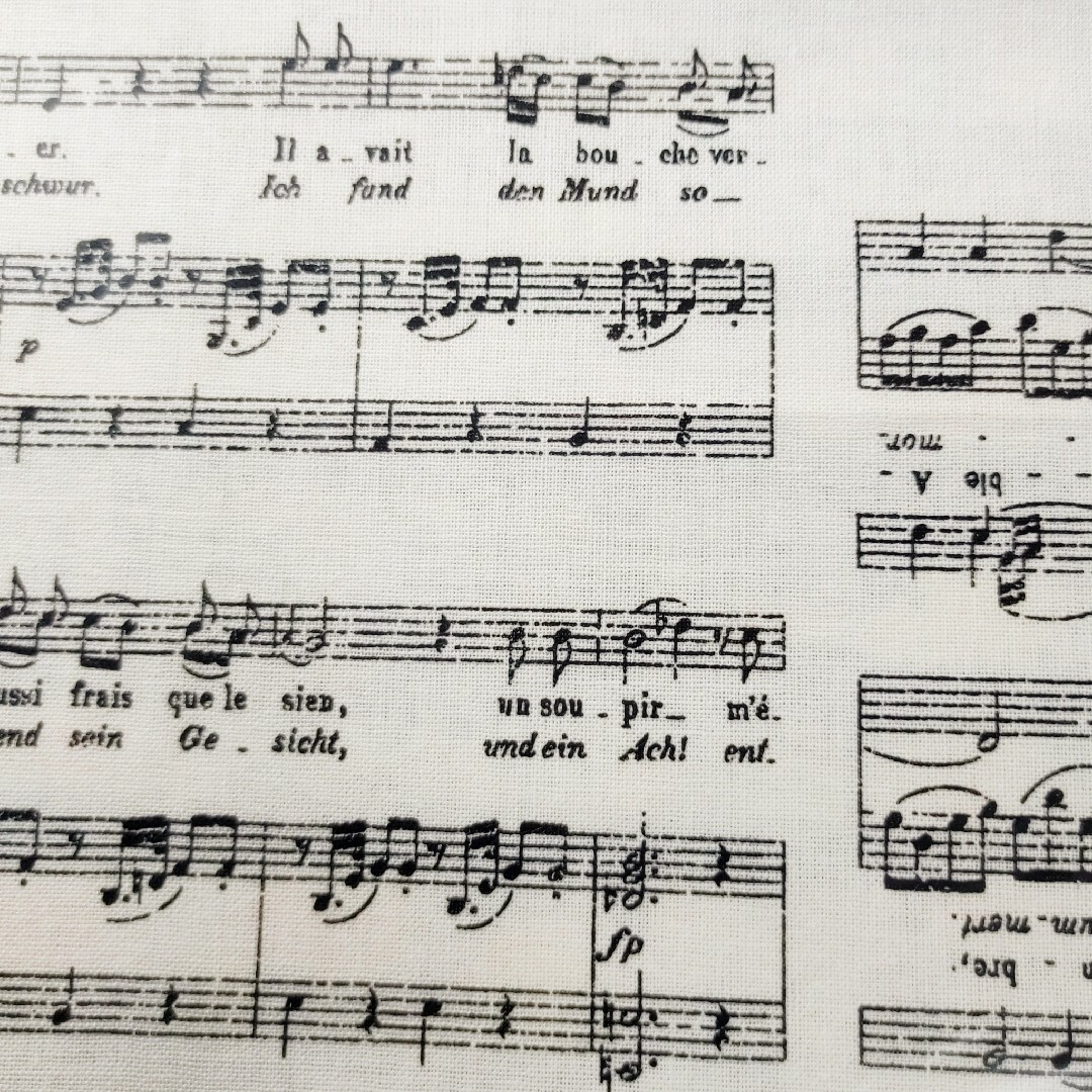 No.20　シュシュ　音楽　音符　ビアノ レディースのヘアアクセサリー(ヘアゴム/シュシュ)の商品写真