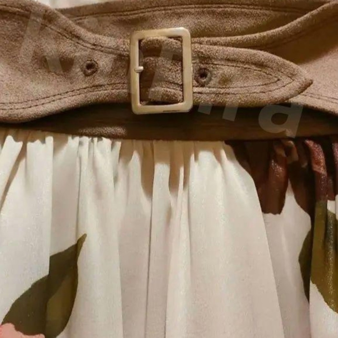 Rirandture(リランドチュール)の新品タグ付き　ベルト付きシアー大花スカート レディースのスカート(ロングスカート)の商品写真
