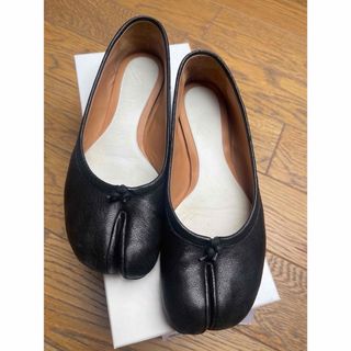 マルタンマルジェラ(Maison Martin Margiela)の美品　マルジェラTabi タビ 足袋バレエ35 フミカウチダ　トゥモローランド(バレエシューズ)