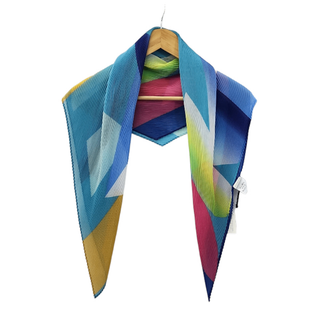 ISSEY MIYAKE(バンダナ/スカーフ)のフリマアイテム一覧 ISSEY MIYAKE(バンダナ/スカーフ)のフリマアイテム一覧