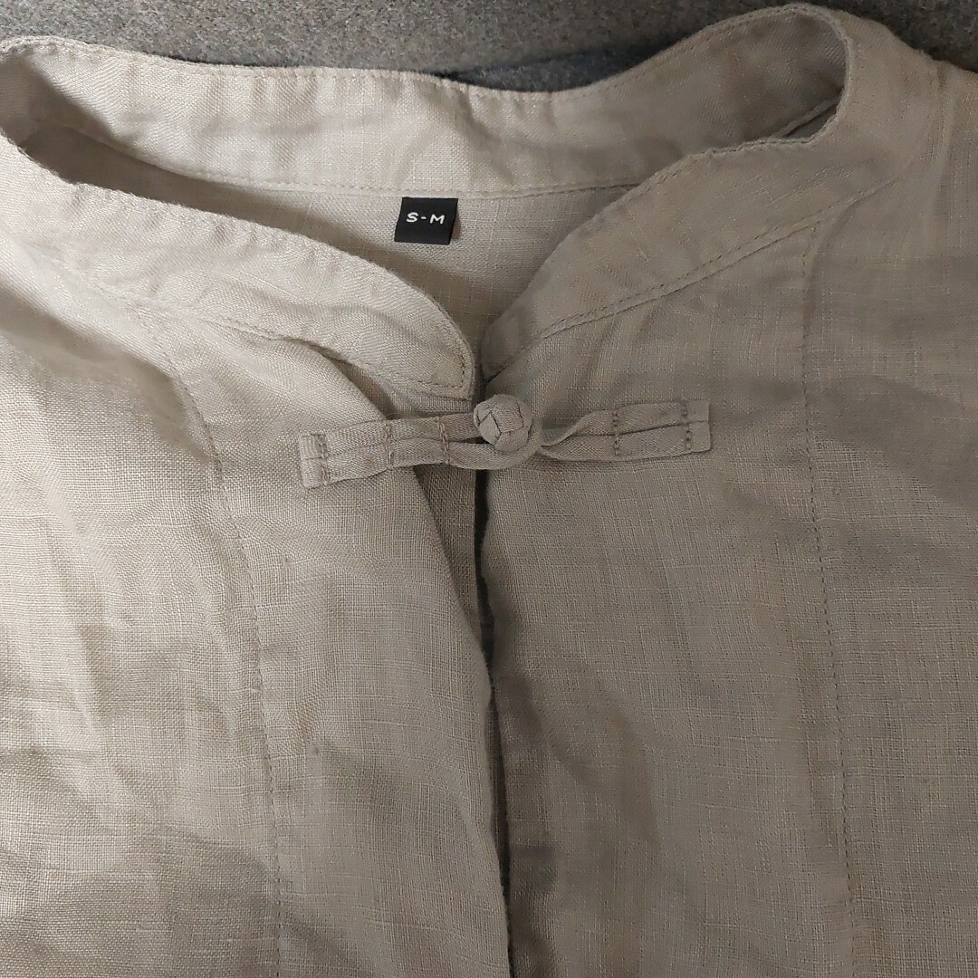 MUJI (無印良品)(ムジルシリョウヒン)の無印良品 MUJI チャイナシャツ 結び釦シャツ カンフーシャツ メンズ グレー メンズのトップス(シャツ)の商品写真
