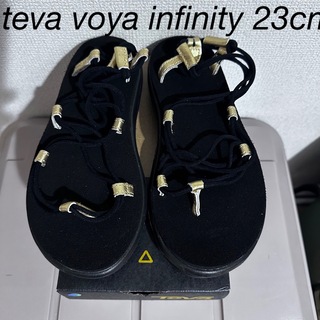 Teva - 【定価5,830円】teva voya infinity 23cm