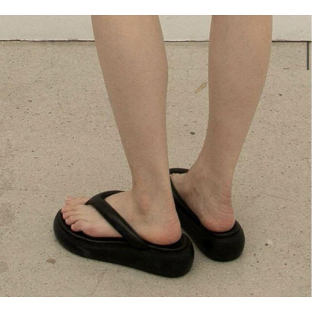 ohtoro platform flip flops 黒 24cm レディースの靴/シューズ(サンダル)の商品写真