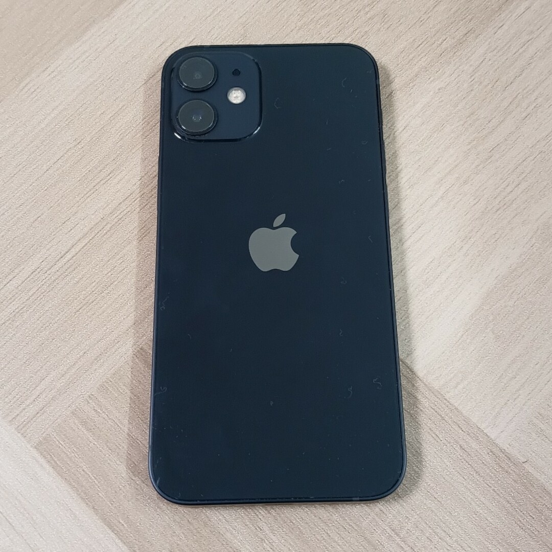 Apple(アップル)のアップル iPhone12 mini 64GB ブラックSIMフリー スマホ/家電/カメラのスマートフォン/携帯電話(スマートフォン本体)の商品写真