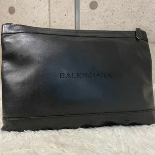 Balenciaga - ①バレンシアガ　クラッチバッグ　ブラック　レザー　パンチングロゴ　セカンド