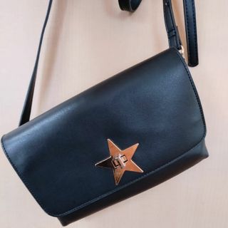 CAPRICIEUX LE'MAGE - カプレシュレマージュ ブラックスターショルダー