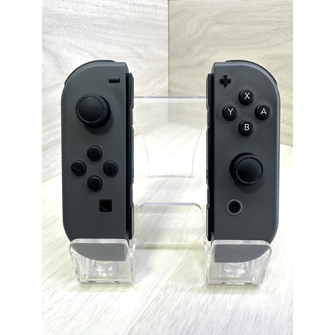 Nintendo Switch(ニンテンドースイッチ)の内容品完備ですぐに遊べる！液晶モデルの新型Nintendo Switch本体一式 エンタメ/ホビーのゲームソフト/ゲーム機本体(家庭用ゲーム機本体)の商品写真