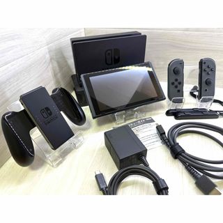 ニンテンドースイッチ(Nintendo Switch)の内容品完備ですぐに遊べる！液晶モデルの新型Nintendo Switch本体一式(家庭用ゲーム機本体)