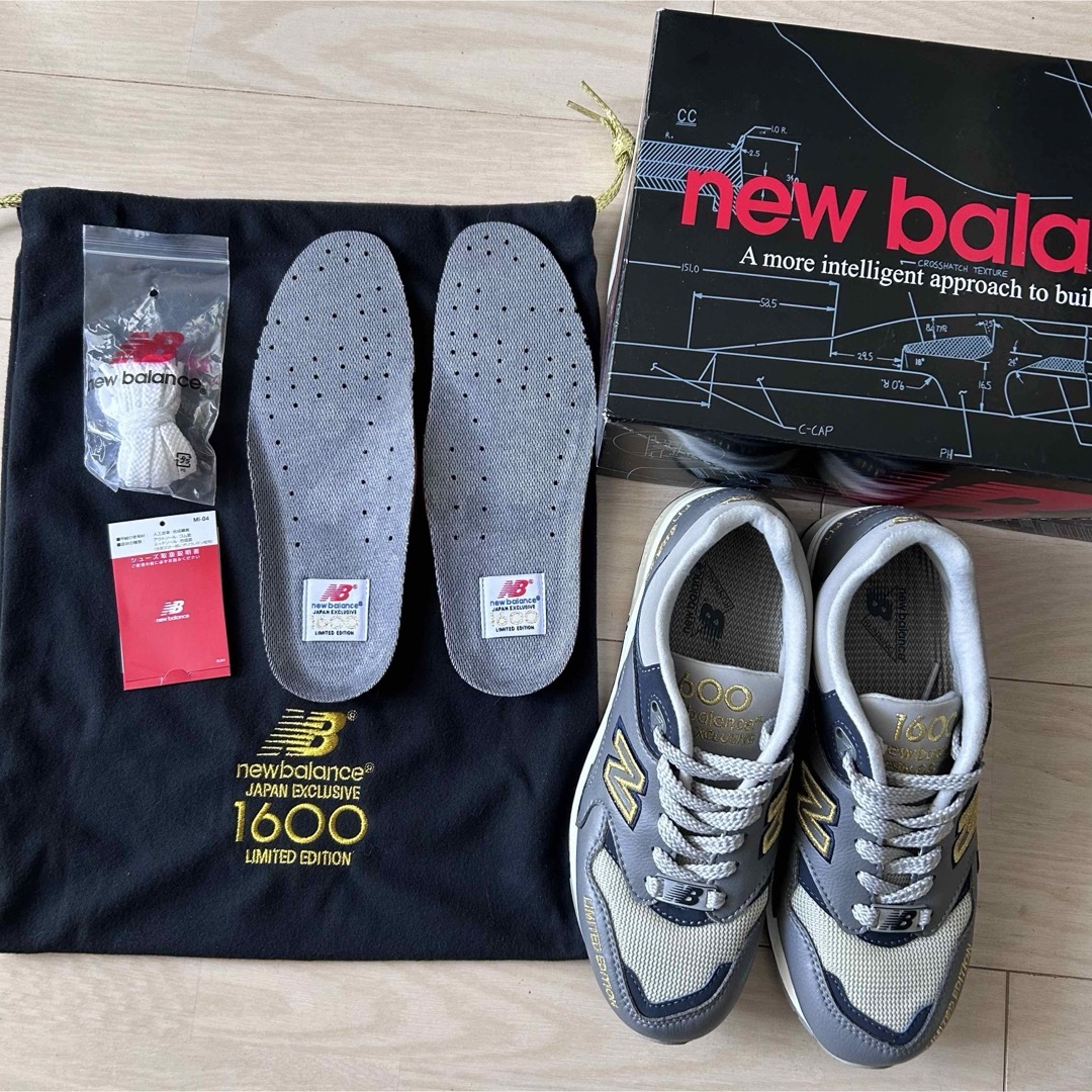 New Balance(ニューバランス)の美品New Balance CM1600LE CM1600LE グレー 24.5 レディースの靴/シューズ(スニーカー)の商品写真