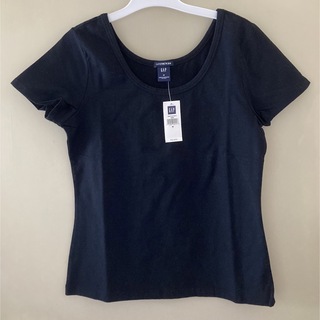 ギャップ(GAP)の新品タグ付✨Tシャツ   ブラック　半袖　コットン　カットソー(Tシャツ(半袖/袖なし))