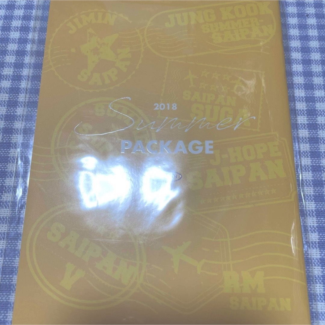 防弾少年団(BTS)(ボウダンショウネンダン)の【レア希少品‼️】BTS summer package ガイドフォトブック 公式 エンタメ/ホビーのCD(K-POP/アジア)の商品写真