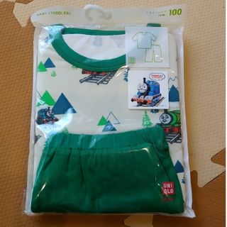 ユニクロ(UNIQLO)の新品  UNIQLO  きかんしゃトーマス  半袖パジャマ  100(パジャマ)