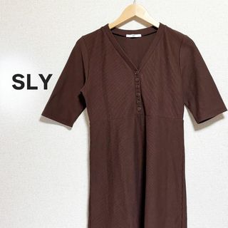 スライ(SLY)のSLY　スライ　ミニ　ワンピース　茶色　ブラウン　半袖　Ｖネック(ミニワンピース)