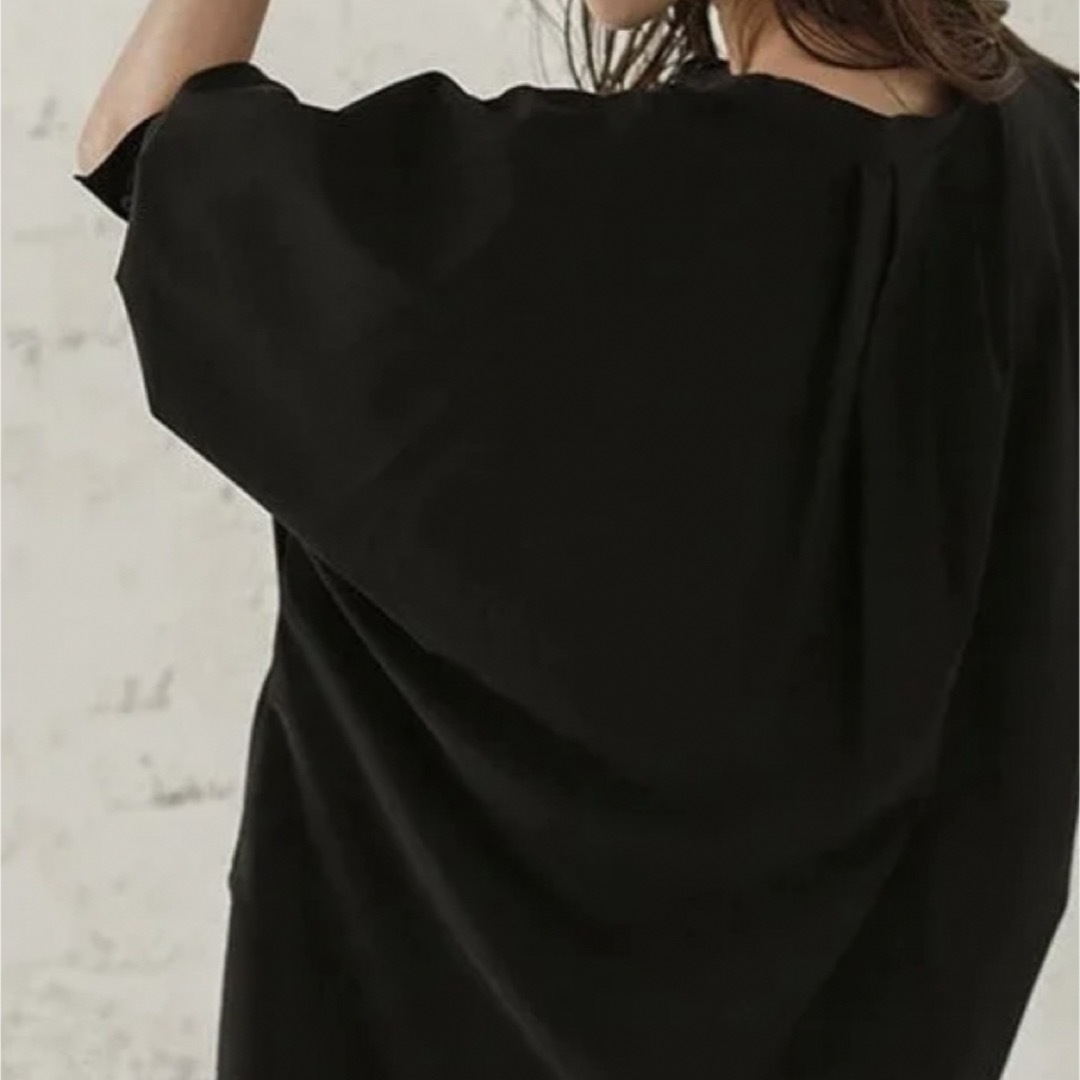シャツ　ブラウス　黒 レディースのトップス(シャツ/ブラウス(長袖/七分))の商品写真