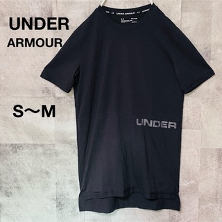 UNDER ARMOUR - アンダーアーマーTシャツ　S〜M ブラック　ロング丈　プリントロゴ