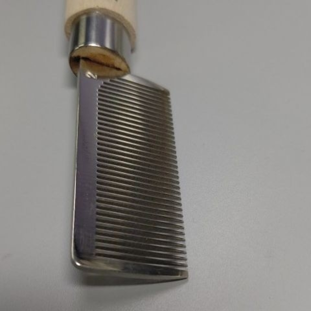 R04■筆櫛 (筆くし)小 5cm+筆固め用 糊付き■ネイルブラシ ブラシコーム コスメ/美容のネイル(ネイル用品)の商品写真