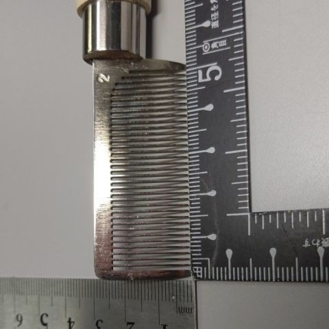 R04■筆櫛 (筆くし)小 5cm+筆固め用 糊付き■ネイルブラシ ブラシコーム コスメ/美容のネイル(ネイル用品)の商品写真