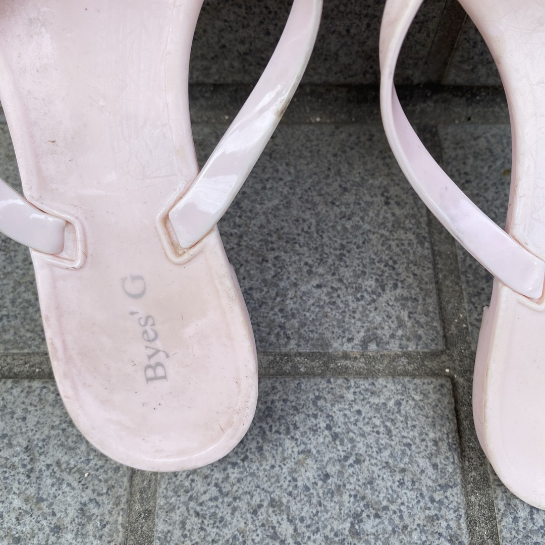 ビーチ　サンダル　ピンク　リボン 24〜25cm レディースの靴/シューズ(サンダル)の商品写真