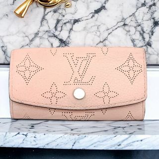 ルイヴィトン(LOUIS VUITTON)のルイヴィトン マヒナミュルティクレ 4 三つ折りキーケース　鍵　マグノリアピンク(キーケース)