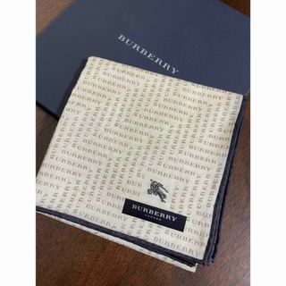 BURBERRY - バーバリー⭐️レア⭐️ロゴデザイン⭐️透かし模様入り⭐️ハンカチ