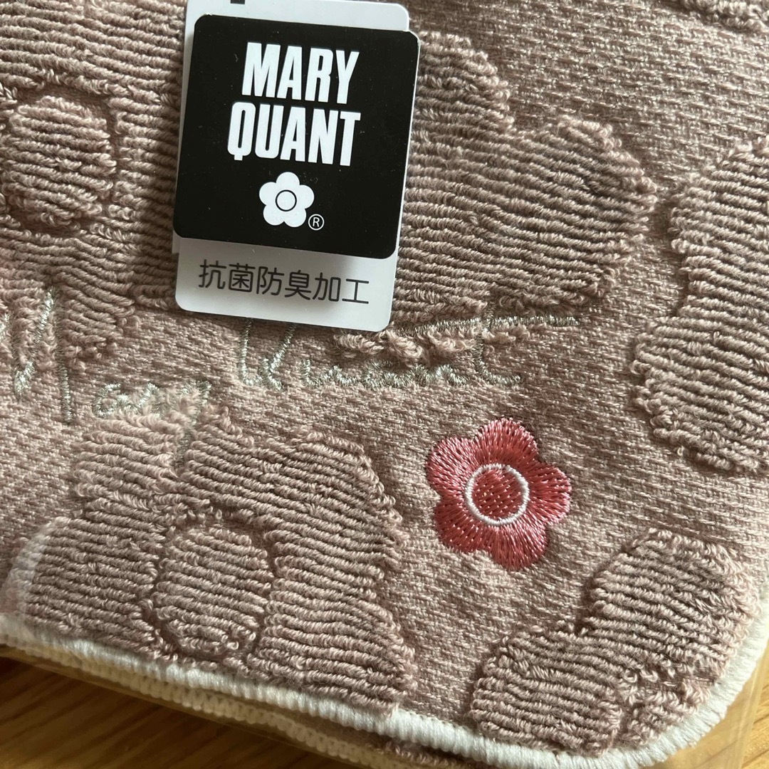 MARY QUANT(マリークワント)のMARY QUANT   マリークワント  タオルハンカチ レディースのファッション小物(ハンカチ)の商品写真
