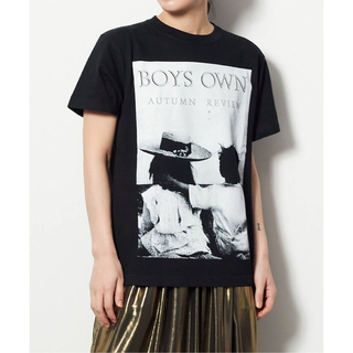 ジャーナルスタンダード(JOURNAL STANDARD)のTOGA PULLA × BOY’S OWN Print Tシャツ BOYGIR(Tシャツ(半袖/袖なし))