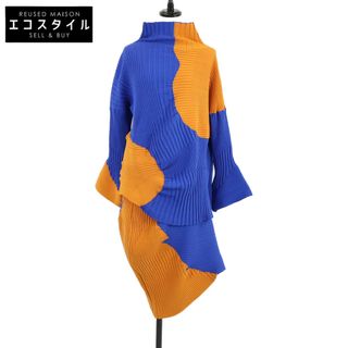 イッセイミヤケ(ISSEY MIYAKE)のイッセイミヤケ 【美品】IM23KN251/IM23KG252 GROW KINT 変形プリーツ トップス/スカート  2(セット/コーデ)