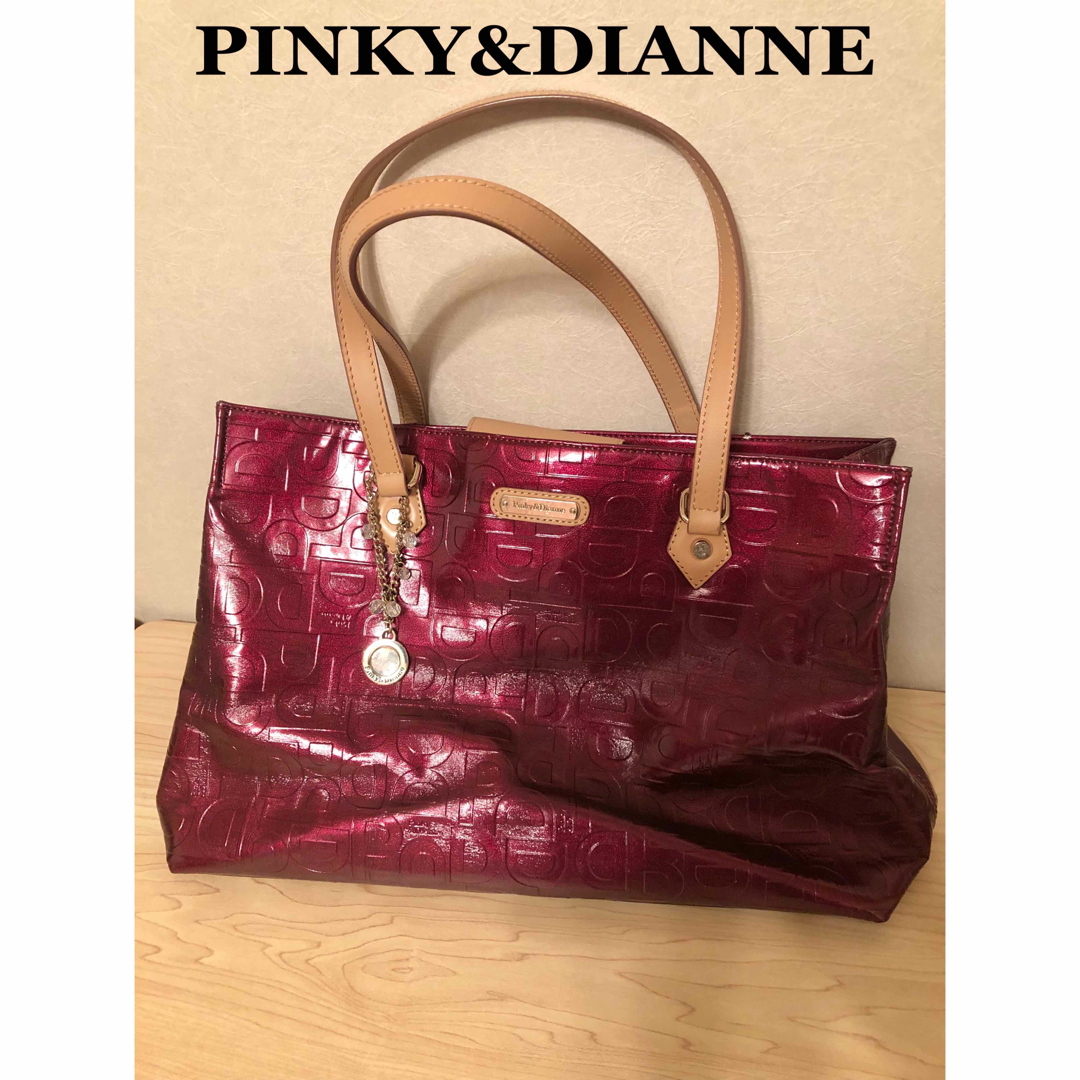 Pinky&Dianne(ピンキーアンドダイアン)の匿名配送　PINKY&DIANNE  ピンキーアンドダイアン　ショルダーバッグ レディースのバッグ(ショルダーバッグ)の商品写真