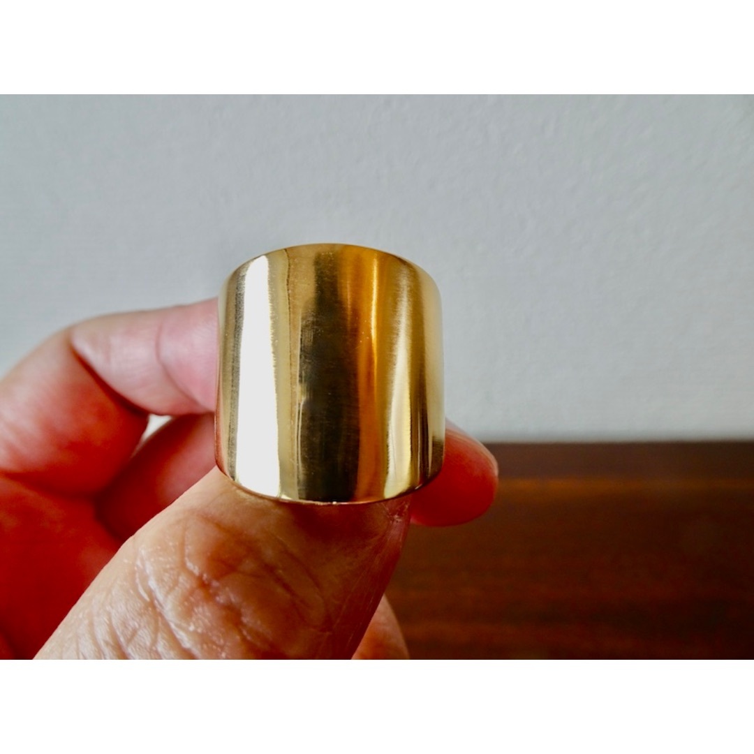 仁尾彫金『最大幅２.3cm最小幅８mm、ゴールド平打ちリング』285b メンズのアクセサリー(リング(指輪))の商品写真
