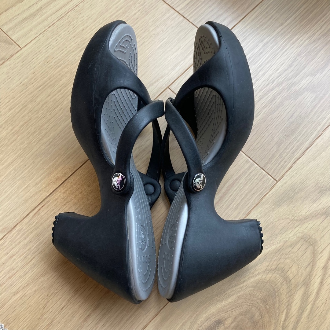 crocs - クロックス サイプラス W7 23 24 黒 新古品 ヒール crocs - クロックス サイプラス W7 23 24 黒 新古品 ヒール