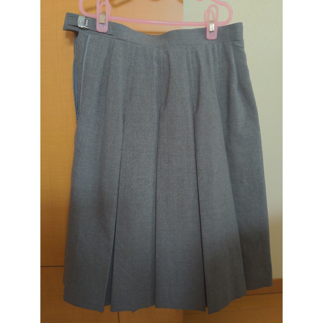 夏用制服スカート レディースのスカート(ひざ丈スカート)の商品写真