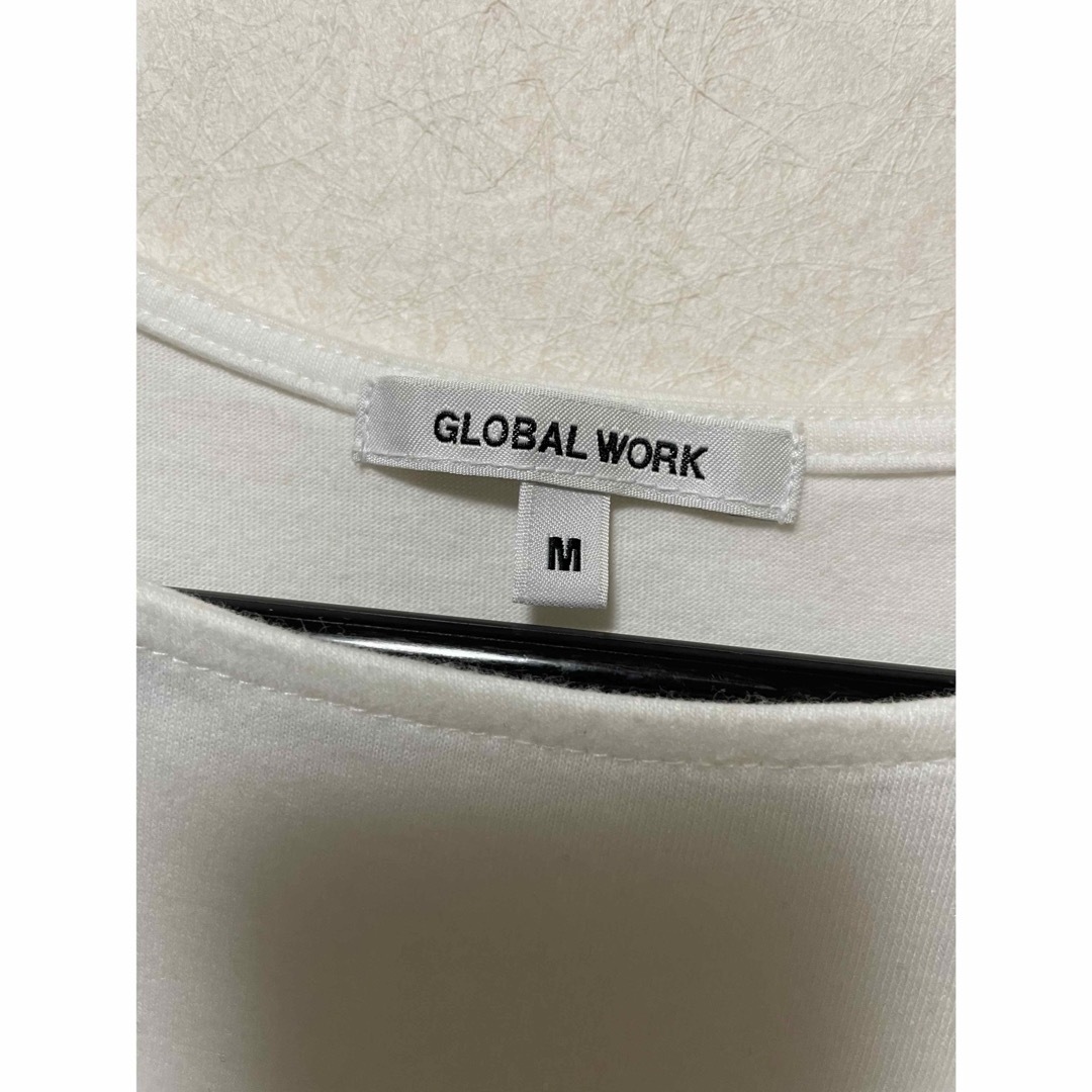 GLOBAL WORK(グローバルワーク)のグローバルワーク　オープンショルダー　トップス　Mサイズ　ホワイト レディースのトップス(Tシャツ(半袖/袖なし))の商品写真