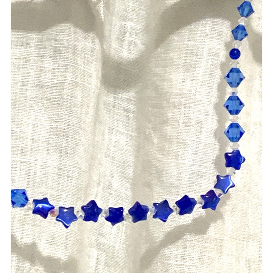 スワロフスキークリスタルのネックレス　青 レディースのアクセサリー(ネックレス)の商品写真
