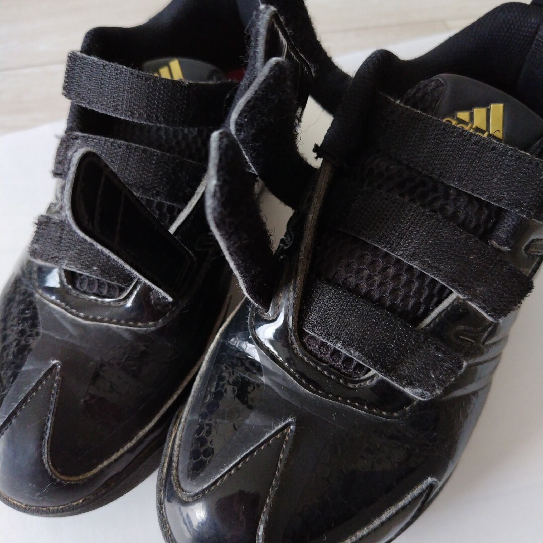 adidas(アディダス)のadidas☆22.5㎝ 野球スパイク スポーツ/アウトドアの野球(シューズ)の商品写真