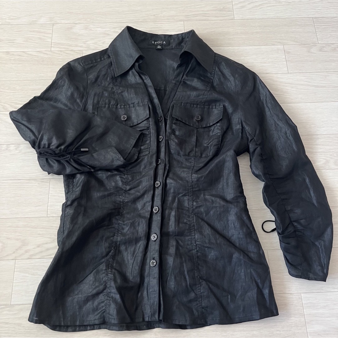 EPOCA(エポカ)のEPOCA ブラック リネン素材 シャツ ブラウス サイズ40 ブラック 女性 レディースのトップス(シャツ/ブラウス(長袖/七分))の商品写真