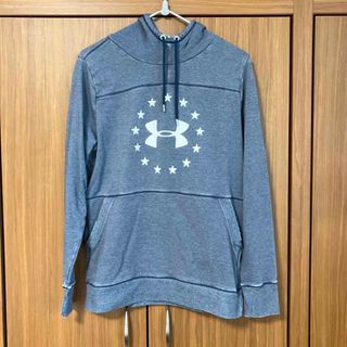 UNDER ARMOUR - アメリカで購入　アンダーアーマー　フーディ　パーカー　Mサイズ　US古着