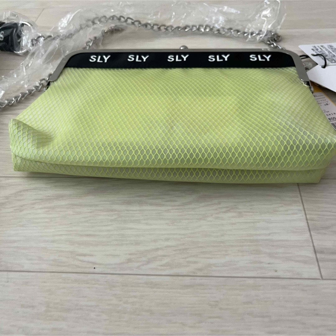 SLY(スライ)の【未使用タグ付き】SLY チェーン ショルダー バック イエロー 夏 フェス  レディースのバッグ(ショルダーバッグ)の商品写真