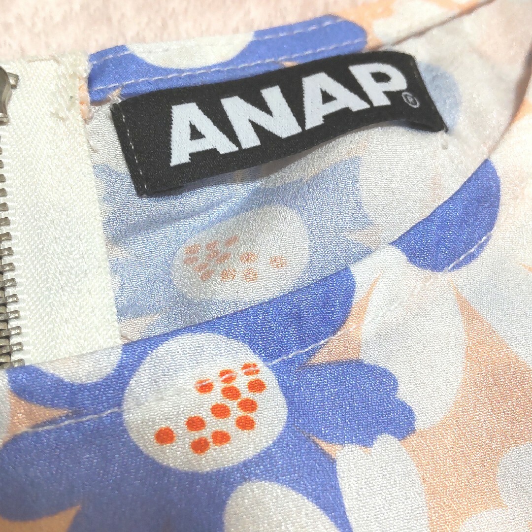 ANAP(アナップ)のANAP レトロフラワー ノースリーブ トップス レディースのトップス(カットソー(半袖/袖なし))の商品写真