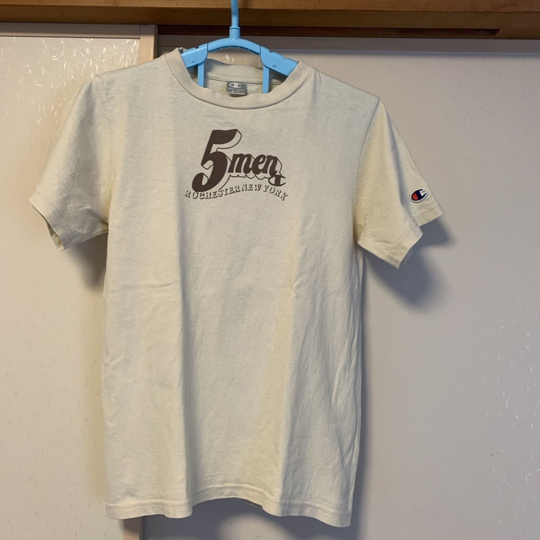 Champion(チャンピオン)のチャンピオン　ベージュ　Tシャツ レディースのトップス(Tシャツ(半袖/袖なし))の商品写真