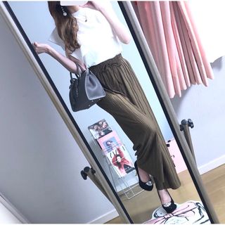 アズールバイマウジー(AZUL by moussy)の今季❣️新品タグ付き❷点コーデ♡ダーリッチ リエンダ ZARA MOUSSY (Tシャツ(半袖/袖なし))