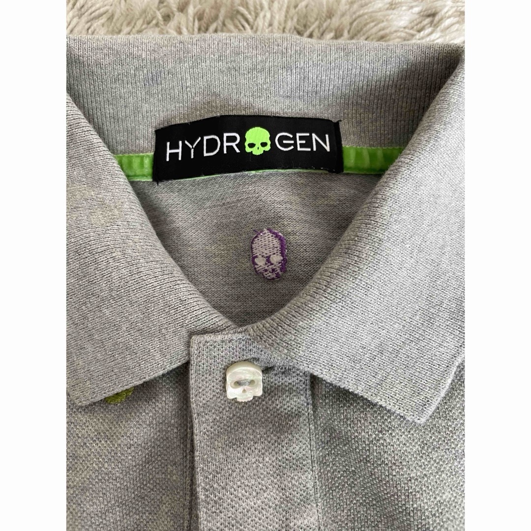 HYDROGEN(ハイドロゲン)の美品 ハイドロゲン マルチカラースカルロゴ刺繍 ポロシャツ グレー sサイズ メンズのトップス(ポロシャツ)の商品写真