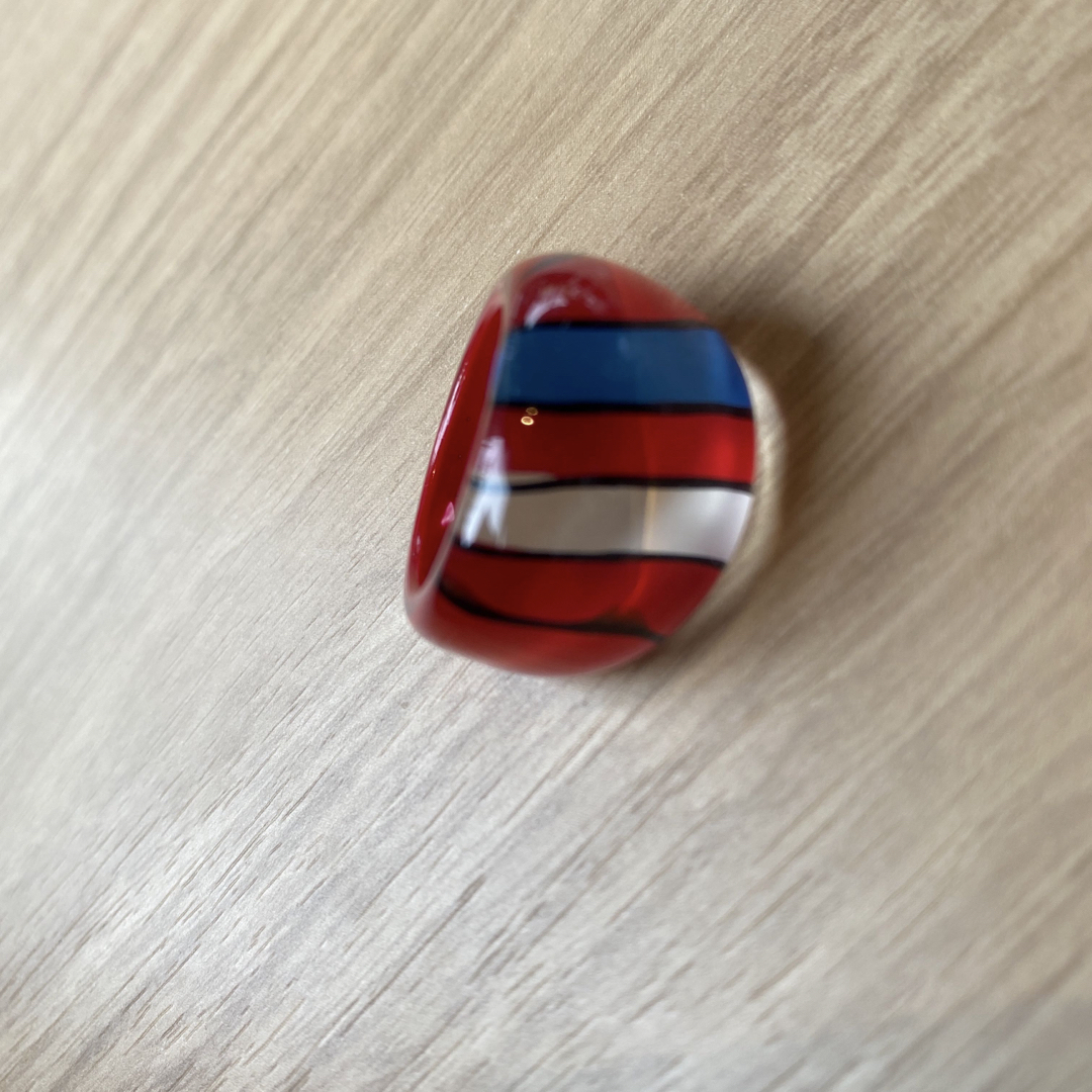 指輪 リング 海外購入品 赤 レッド 11号 しましま レディースのアクセサリー(リング(指輪))の商品写真